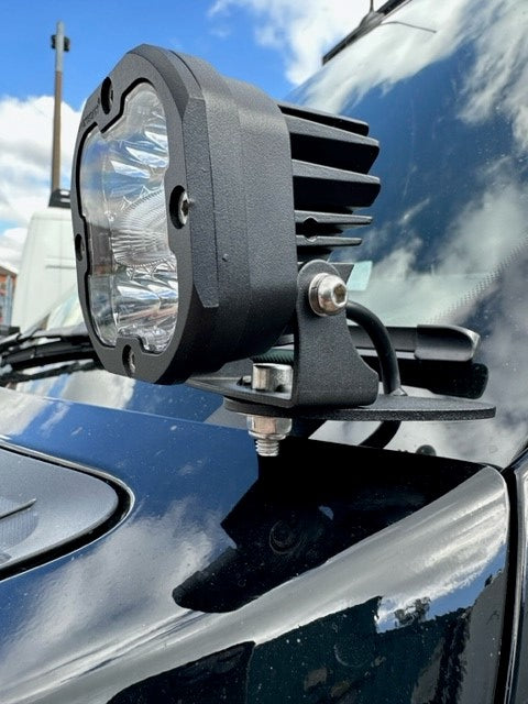 Mule Bonnet Light Mounts Mercedes Sprinter 907