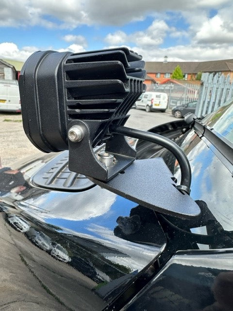 Mule Bonnet Light Mounts Mercedes Sprinter 907