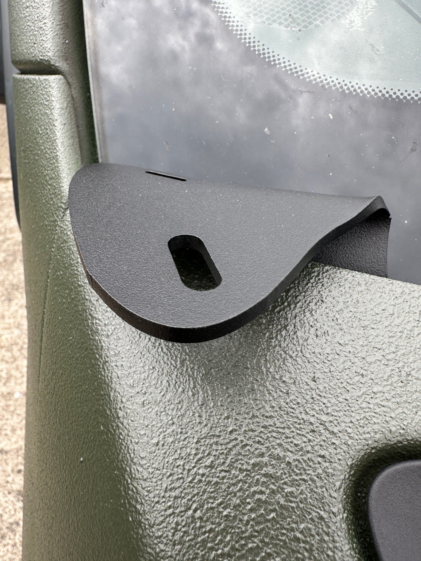 Mule Bonnet Light Mounts Mercedes Sprinter 907