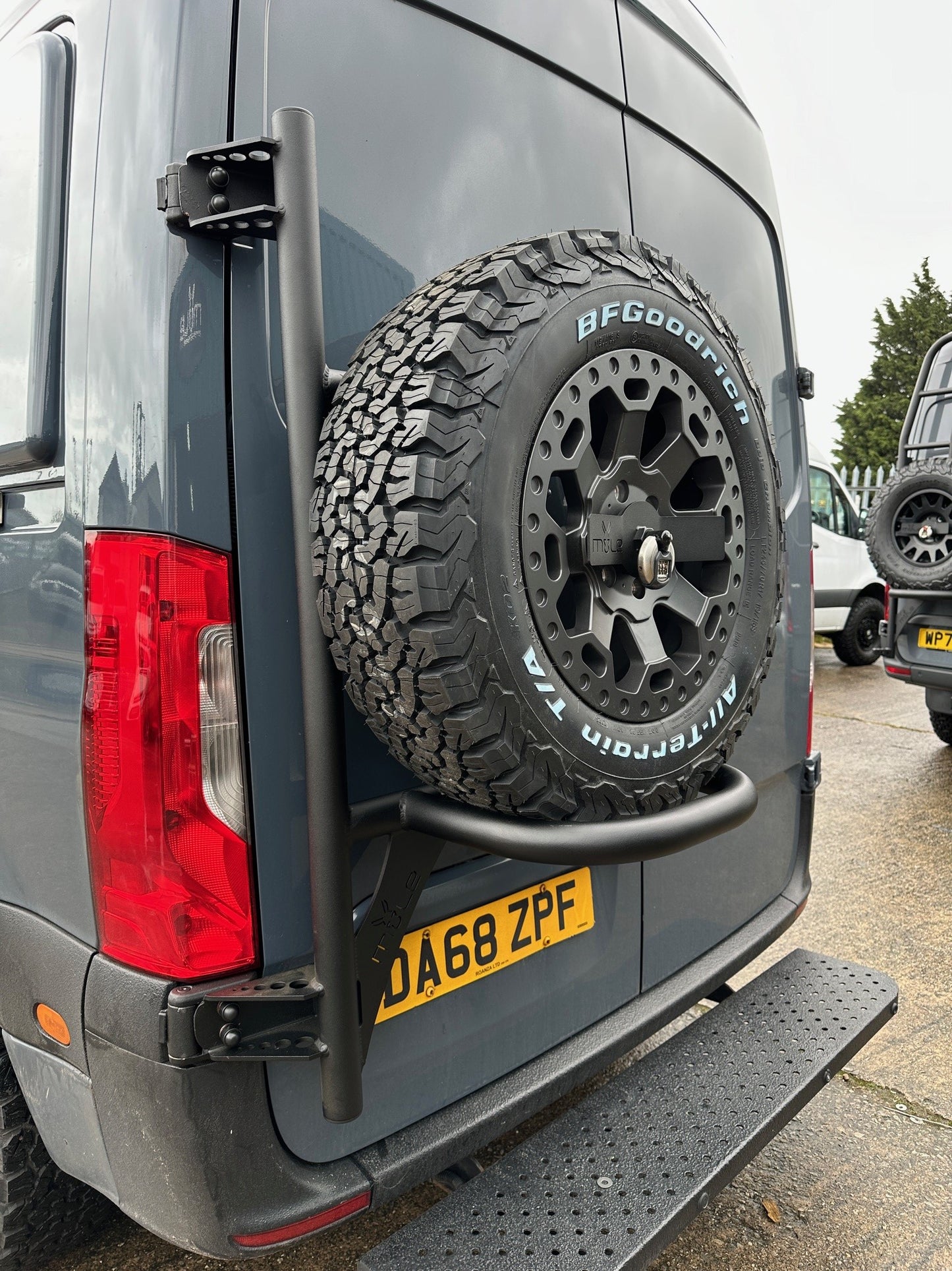 Mule Aluminium Single Wheel Carrier for Sprinter 907