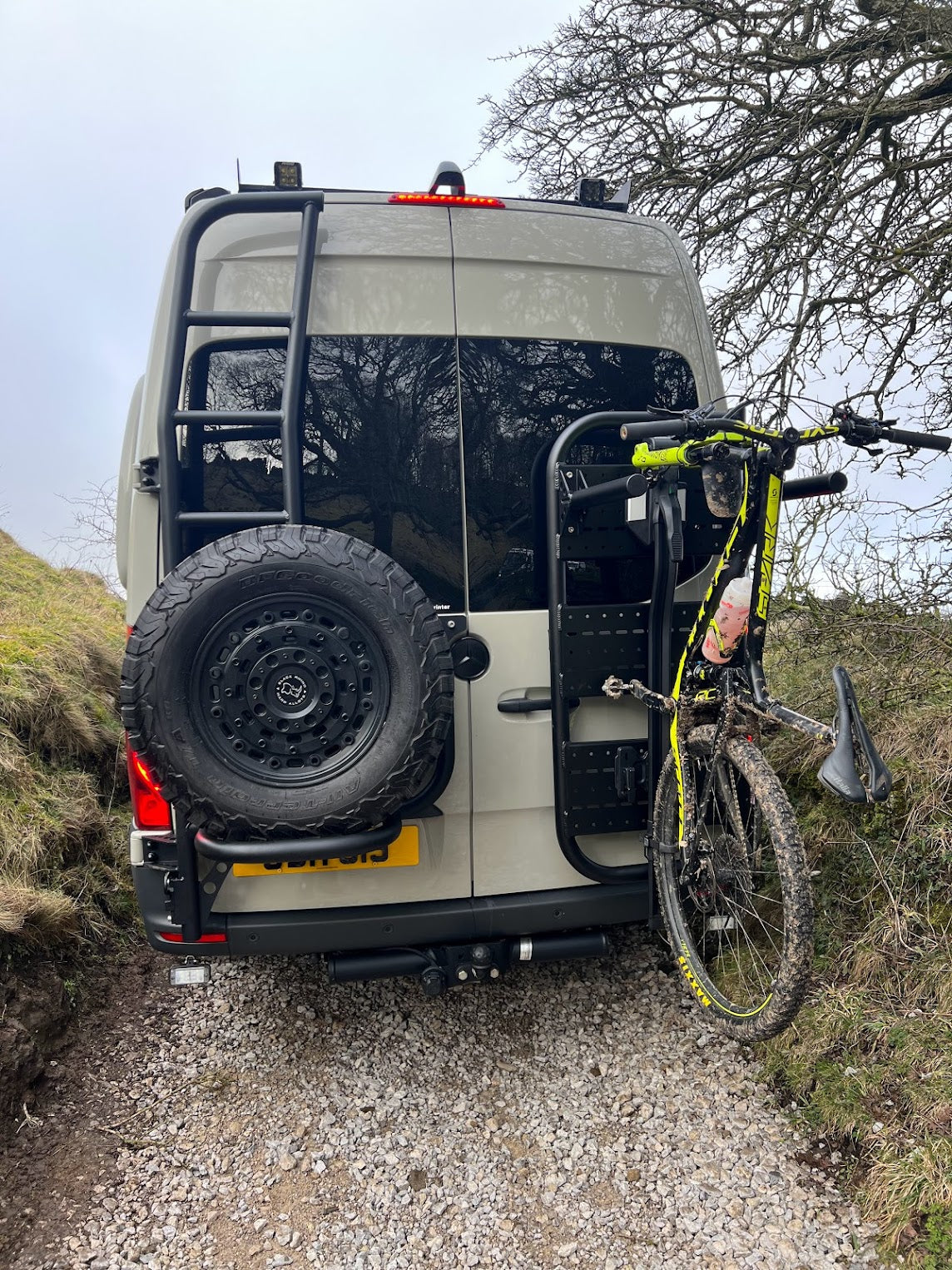 Mule Wheel Rack Mule Safari Carrier Mercedes Sprinter 907 – mule vans